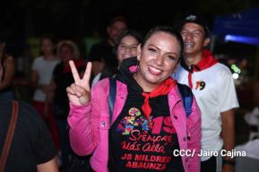 Así celebran las familias nicaragüenses la vigilia para recibir el 44/19 del triunfo de la Revolución Sandinista 