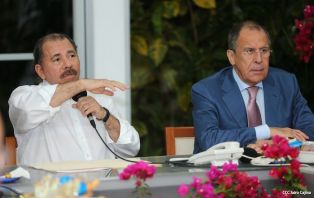 Presidente Daniel y Compañera Rosario se reúnen con Canciller Sergei Lavrov de la Federación Rusa 