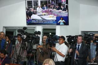 Presidente Daniel y Compañera Rosario se reúnen con Canciller Sergei Lavrov de la Federación Rusa 