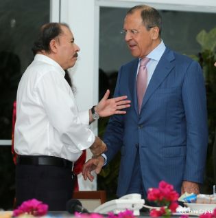 Presidente Daniel y Compañera Rosario se reúnen con Canciller Sergei Lavrov de la Federación Rusa 