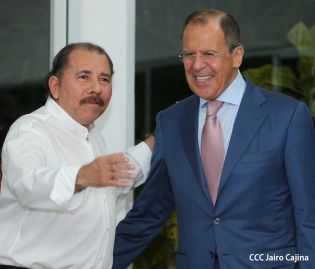 Presidente Daniel y Compañera Rosario se reúnen con Canciller Sergei Lavrov de la Federación Rusa 