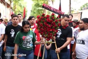 Conmemoración a los héroes y mártires del 23 de julio de 1959 en León