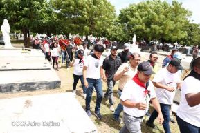 Conmemoración a los héroes y mártires del 23 de julio de 1959 en León