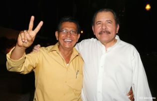Daniel y Rosario conmemoran a Tomás y el Día Internacional de los Trabajadores