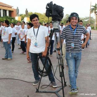 Daniel y Rosario conmemoran a Tomás y el Día Internacional de los Trabajadores