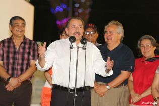 Daniel y Rosario conmemoran a Tomás y el Día Internacional de los Trabajadores