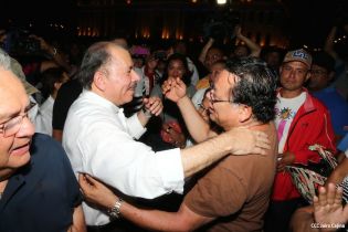 Daniel y Rosario conmemoran a Tomás y el Día Internacional de los Trabajadores