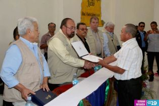 Juramentan a miembros de los Consejos Regionales de la Costa Caribe