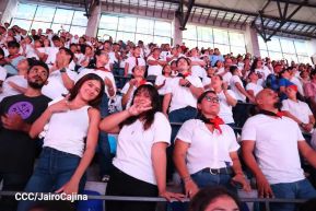 ¡Juventud Gloriosa! ¡Juventud Siempre al Frente!