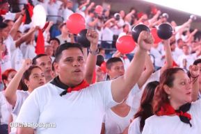 ¡Juventud Gloriosa! ¡Juventud Siempre al Frente!