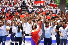 ¡Juventud Gloriosa! ¡Juventud Siempre al Frente!