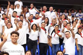 ¡Juventud Gloriosa! ¡Juventud Siempre al Frente!