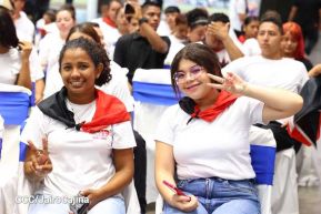 ¡Juventud Gloriosa! ¡Juventud Siempre al Frente!