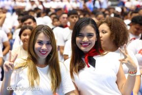 ¡Juventud Gloriosa! ¡Juventud Siempre al Frente!