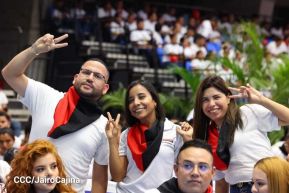 ¡Juventud Gloriosa! ¡Juventud Siempre al Frente!