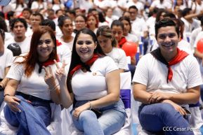 ¡Juventud Gloriosa! ¡Juventud Siempre al Frente!