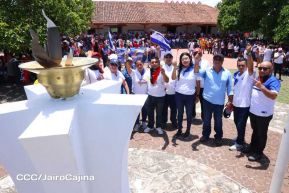 Caminata rumbo a la Hacienda San Jacinto para celebrar las batallas por la soberanía e independencia