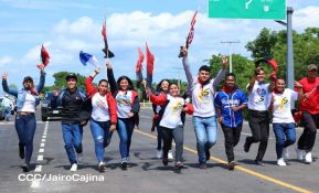 Caminata rumbo a la Hacienda San Jacinto para celebrar las batallas por la soberanía e independencia