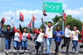 Caminata rumbo a la Hacienda San Jacinto para celebrar las batallas por la soberanía e independencia
