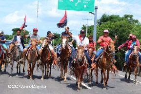 Caminata rumbo a la Hacienda San Jacinto para celebrar las batallas por la soberanía e independencia
