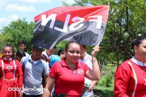 Caminata rumbo a la Hacienda San Jacinto para celebrar las batallas por la soberanía e independencia