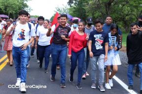 Caminata rumbo a la Hacienda San Jacinto para celebrar las batallas por la soberanía e independencia