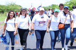 Caminata rumbo a la Hacienda San Jacinto para celebrar las batallas por la soberanía e independencia