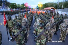 Desfile “Pueblo Ejército” en honor a los 44 años de su fundación del Ejército de Nicaragua