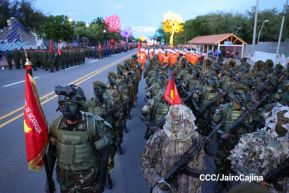 Desfile “Pueblo Ejército” en honor a los 44 años de su fundación del Ejército de Nicaragua