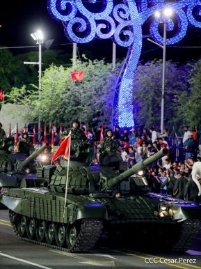 Desfile “Pueblo Ejército” en honor a los 44 años de su fundación del Ejército de Nicaragua