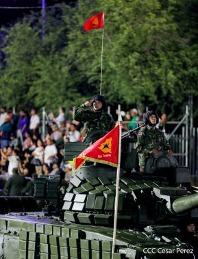 Desfile “Pueblo Ejército” en honor a los 44 años de su fundación del Ejército de Nicaragua