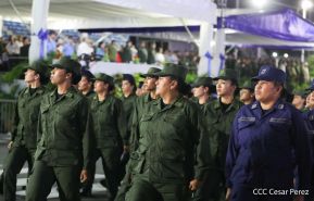 Desfile “Pueblo Ejército” en honor a los 44 años de su fundación del Ejército de Nicaragua