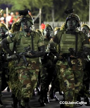 Desfile “Pueblo Ejército” en honor a los 44 años de su fundación del Ejército de Nicaragua