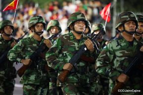 Desfile “Pueblo Ejército” en honor a los 44 años de su fundación del Ejército de Nicaragua