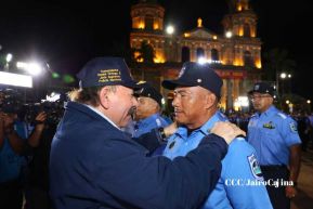 44 aniversario de fundación de la Policía Nacional