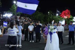 Comandante Daniel y Compañera Rosario reciben Antorcha de la Libertad Centroamericana