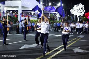 Comandante Daniel y Compañera Rosario reciben Antorcha de la Libertad Centroamericana