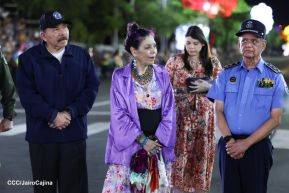 Comandante Daniel y Compañera Rosario reciben Antorcha de la Libertad Centroamericana