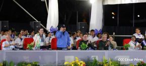 Desfile Escolar 2023 desde la Avenida de Bolívar a Chávez