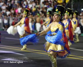 Desfile Escolar 2023 desde la Avenida de Bolívar a Chávez