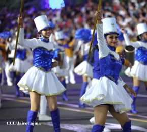 Desfile Escolar 2023 desde la Avenida de Bolívar a Chávez