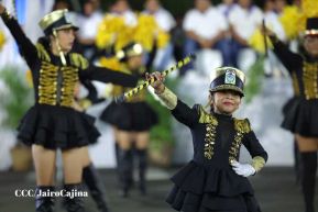 Desfile Escolar 2023 desde la Avenida de Bolívar a Chávez