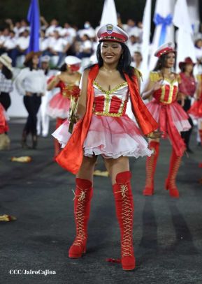 Desfile Escolar 2023 desde la Avenida de Bolívar a Chávez