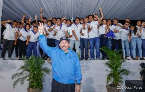 Desfile Escolar 2023 desde la Avenida de Bolívar a Chávez