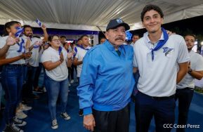 Desfile Escolar 2023 desde la Avenida de Bolívar a Chávez