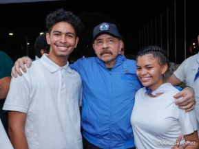 Desfile Escolar 2023 desde la Avenida de Bolívar a Chávez