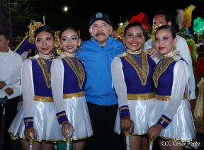 Desfile Escolar 2023 desde la Avenida de Bolívar a Chávez