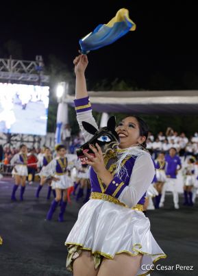 Desfile Escolar 2023 desde la Avenida de Bolívar a Chávez