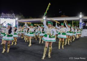 Desfile Escolar 2023 desde la Avenida de Bolívar a Chávez