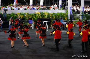 Desfile Escolar 2023 desde la Avenida de Bolívar a Chávez